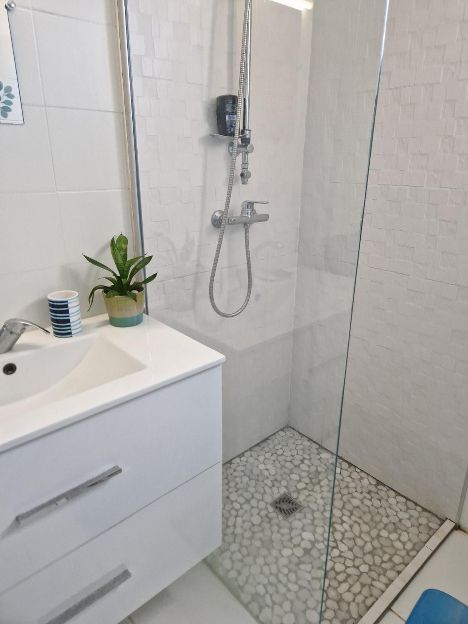 Les Villas Du Bambou - Appartement Azul De 1 A 3 Pers เลอโกซิเยร์ ภายนอก รูปภาพ